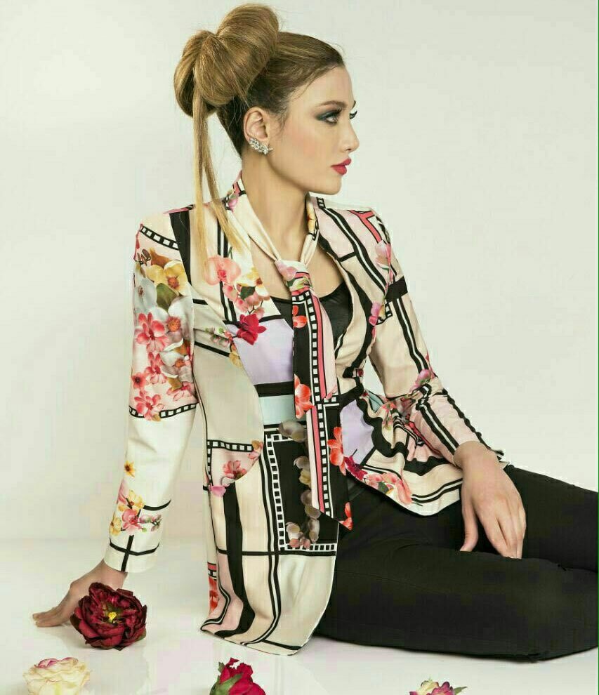 یقه کراواتی